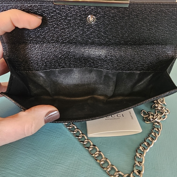 Gucci GG Continental Wallet - Picture 4 of 15